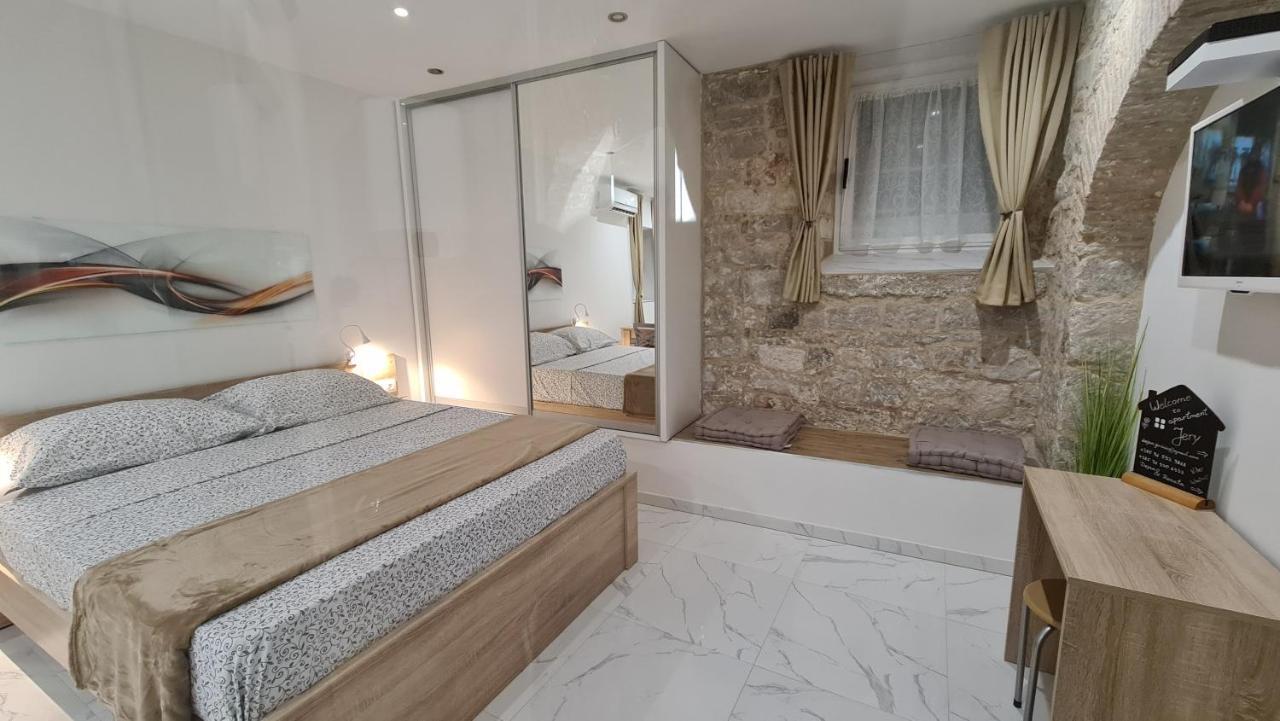 Tales Of Split - 100 Meters From The Seafront Apartamento Exterior foto