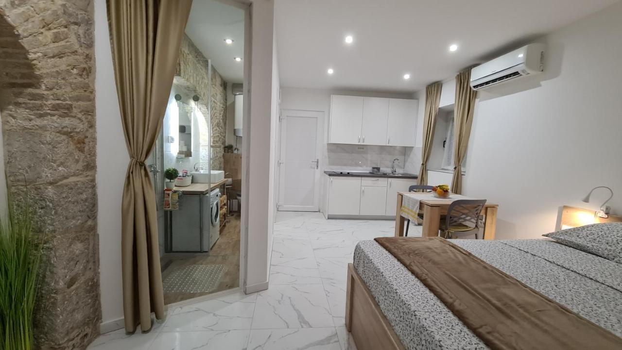 Tales Of Split - 100 Meters From The Seafront Apartamento Exterior foto