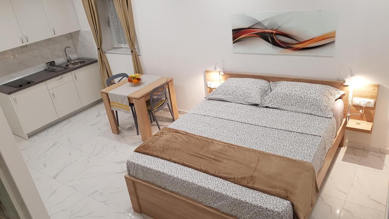 Tales Of Split - 100 Meters From The Seafront Apartamento Exterior foto