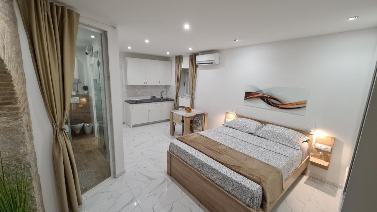 Tales Of Split - 100 Meters From The Seafront Apartamento Exterior foto