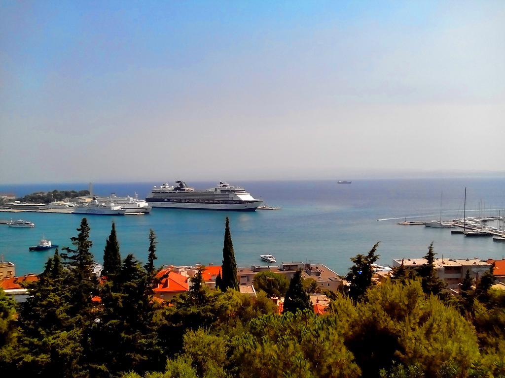 Tales Of Split - 100 Meters From The Seafront Apartamento Quarto foto